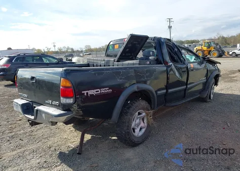 2002 Toyota Tundra Sr5 V8 z USA, uszkodzony, nr VIN 5TBBT44162S291431
